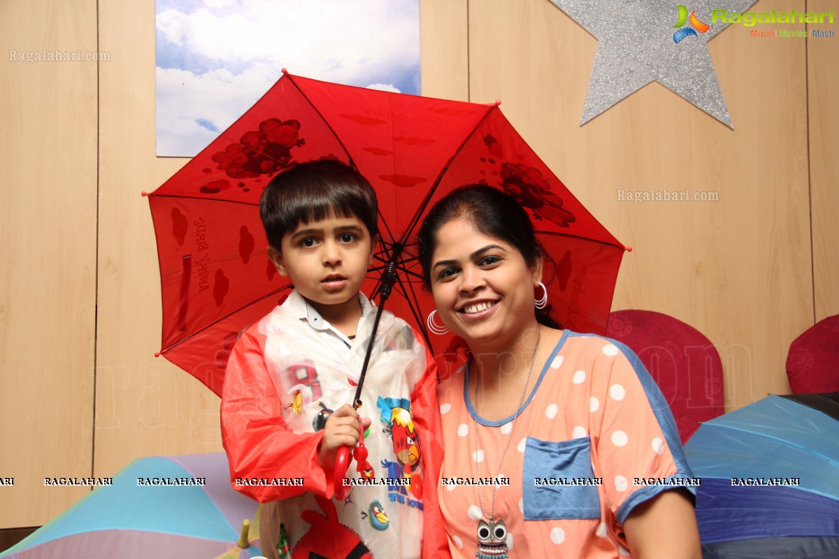 Monsoon Theme by Mom Kiddos Club, Hyderabad | Hosts: Neha and Anita