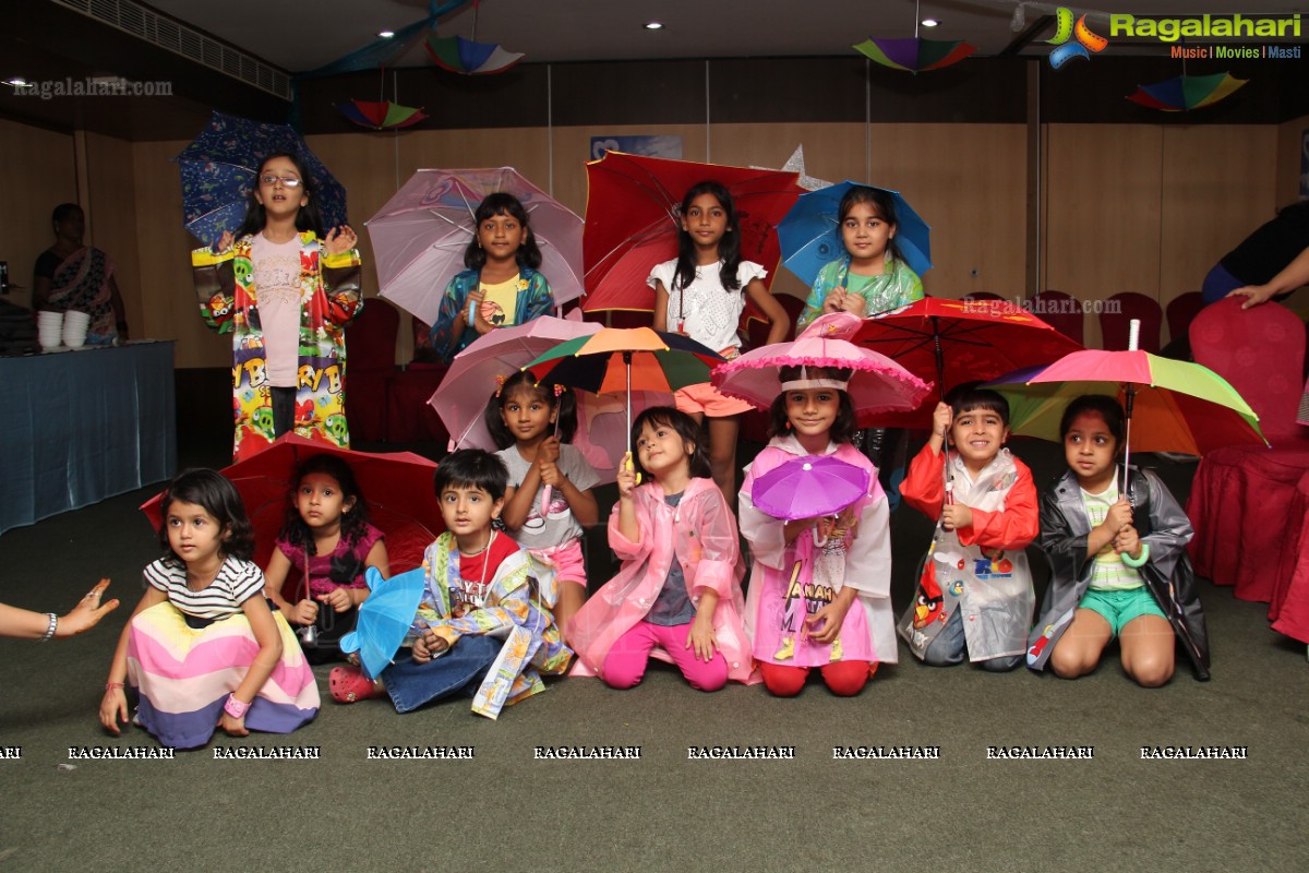 Monsoon Theme by Mom Kiddos Club, Hyderabad | Hosts: Neha and Anita