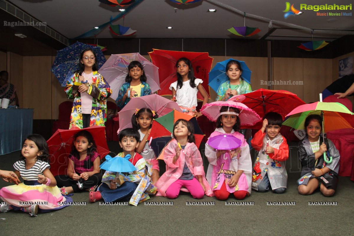 Monsoon Theme by Mom Kiddos Club, Hyderabad | Hosts: Neha and Anita