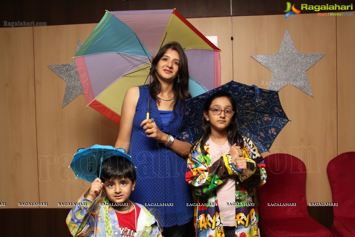 Monsoon Theme by Mom Kiddos Club, Hyderabad | Hosts: Neha and Anita