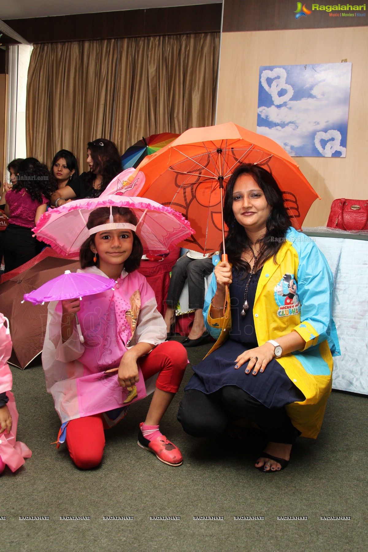 Monsoon Theme by Mom Kiddos Club, Hyderabad | Hosts: Neha and Anita