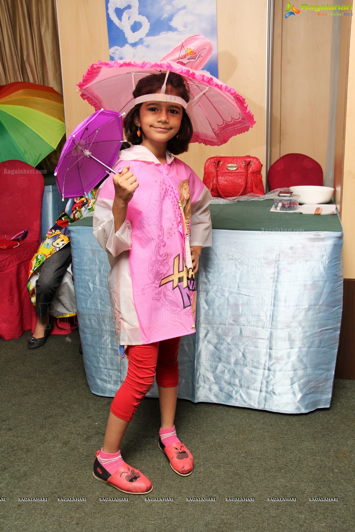 Monsoon Theme by Mom Kiddos Club, Hyderabad | Hosts: Neha and Anita