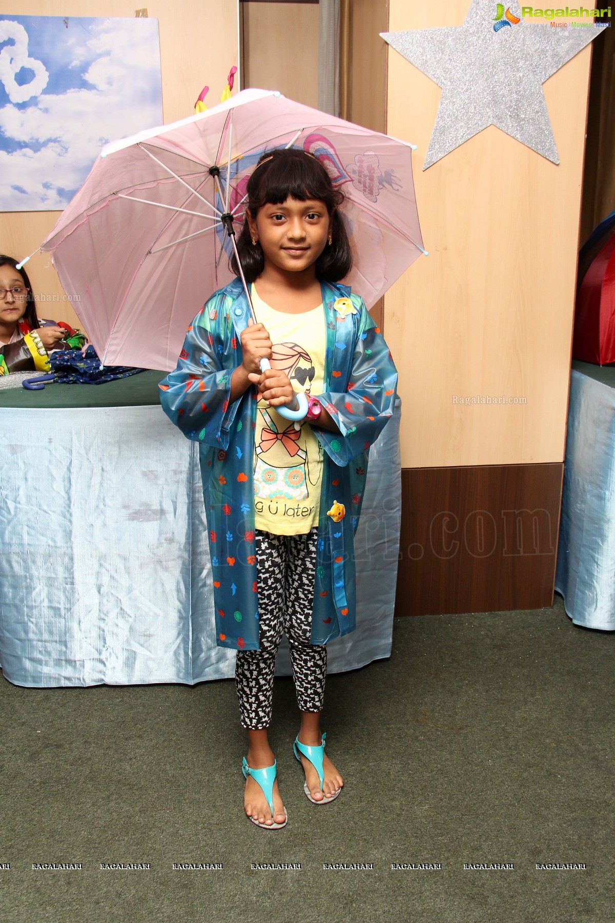 Monsoon Theme by Mom Kiddos Club, Hyderabad | Hosts: Neha and Anita