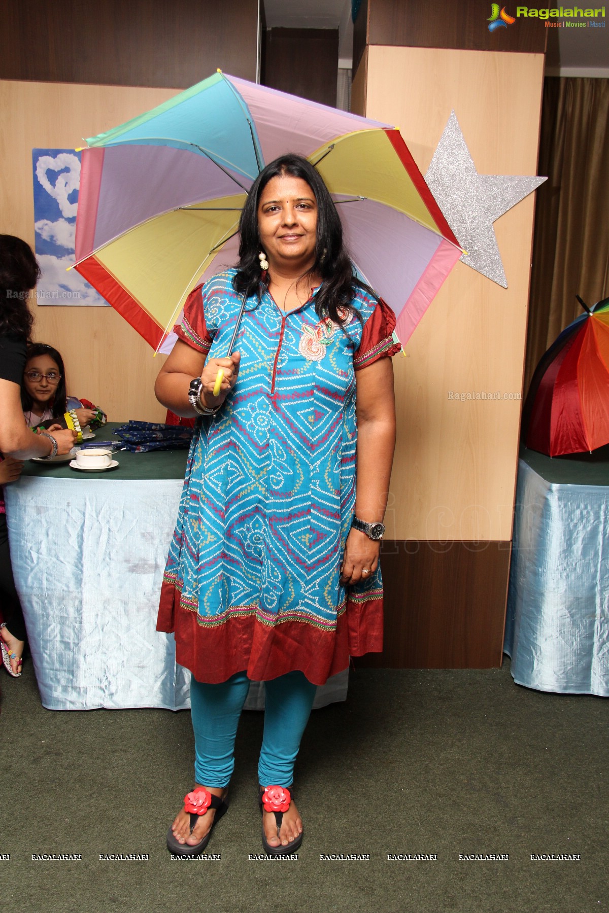 Monsoon Theme by Mom Kiddos Club, Hyderabad | Hosts: Neha and Anita