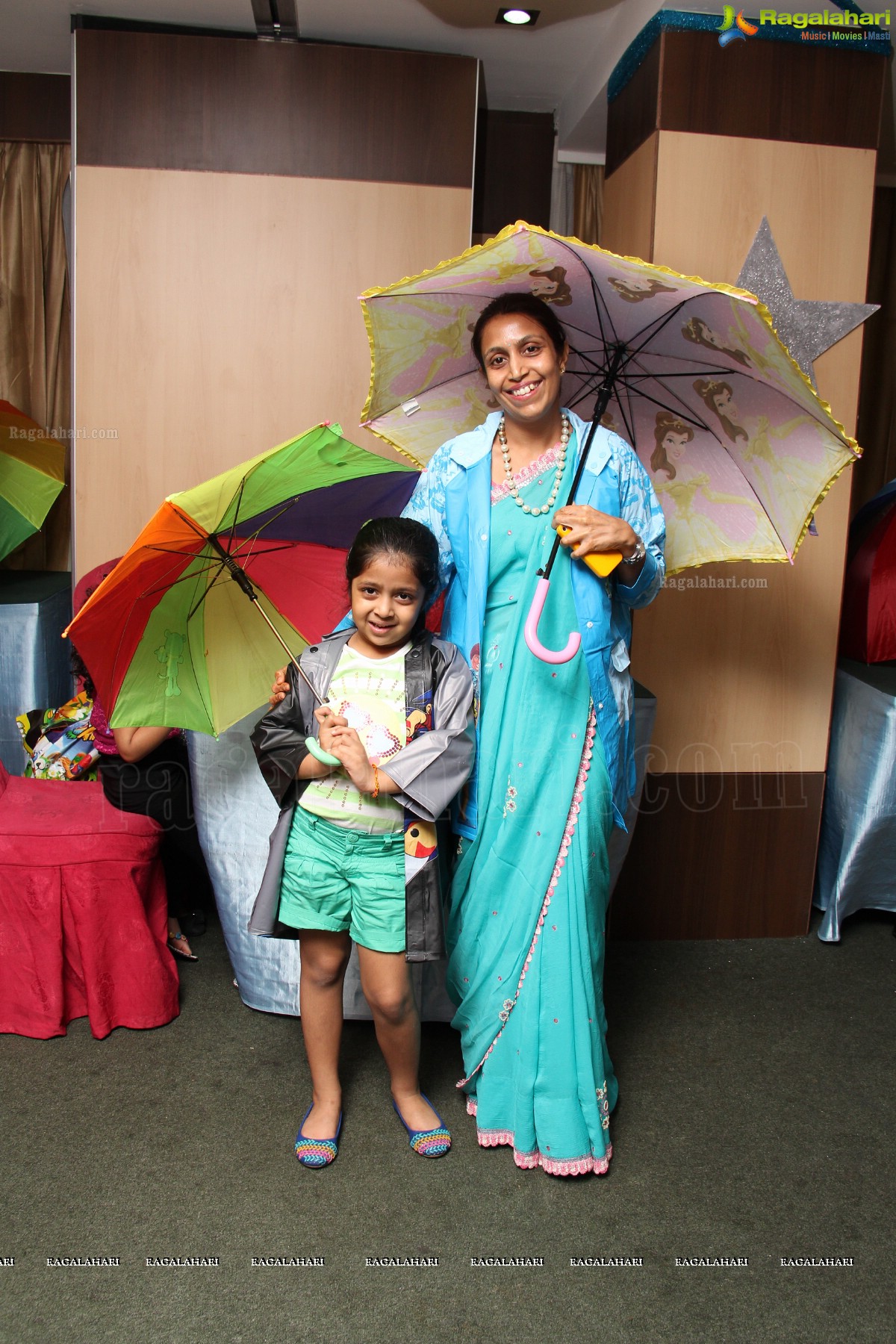 Monsoon Theme by Mom Kiddos Club, Hyderabad | Hosts: Neha and Anita