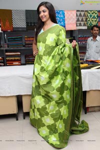 Ritu Varma inaugurates Pochampally IKAT Mela