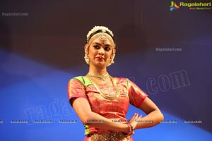 Kuchipudi Rangapravesam performance by Sahithi Reddy