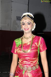 Kuchipudi Rangapravesam performance by Sahithi Reddy