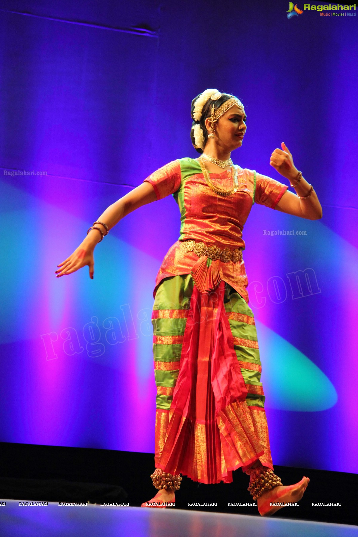 Kuchipudi Rangapravesam performance by Sahithi Reddy