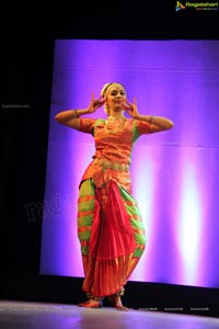 Kuchipudi Rangapravesam performance by Sahithi Reddy