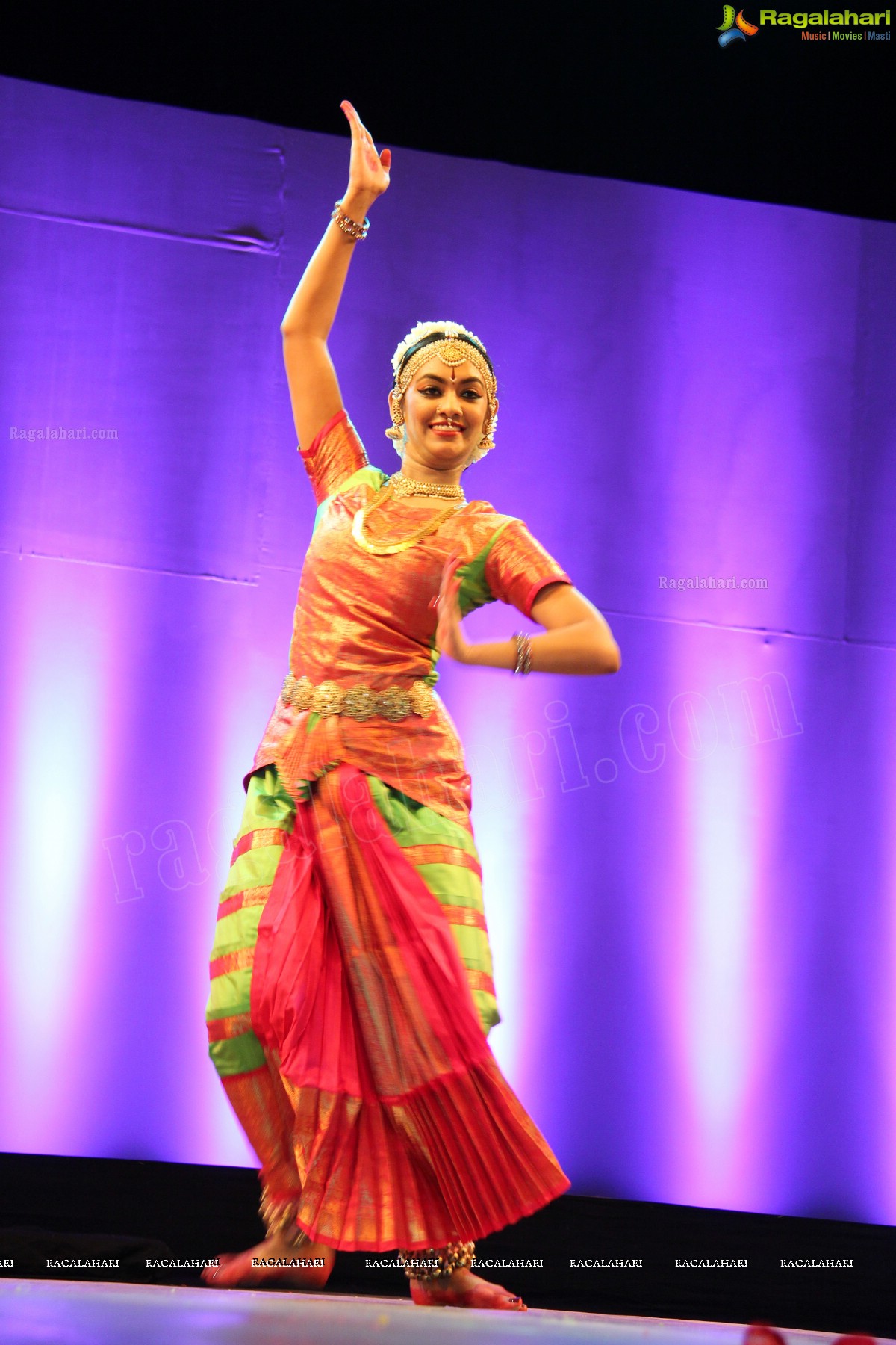 Kuchipudi Rangapravesam performance by Sahithi Reddy