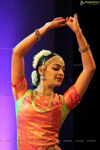 Kuchipudi Rangapravesam performance by Sahithi Reddy