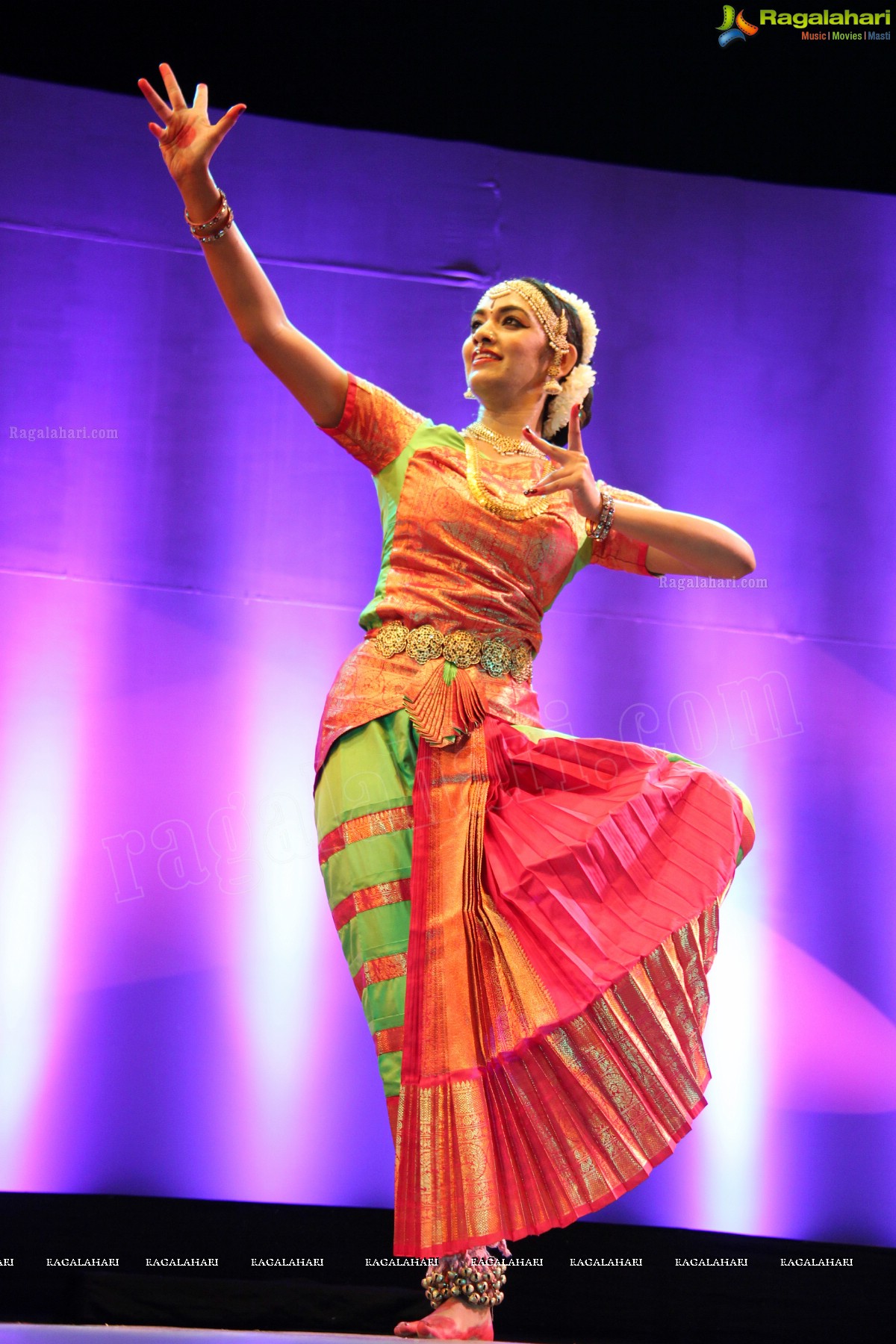 Kuchipudi Rangapravesam performance by Sahithi Reddy