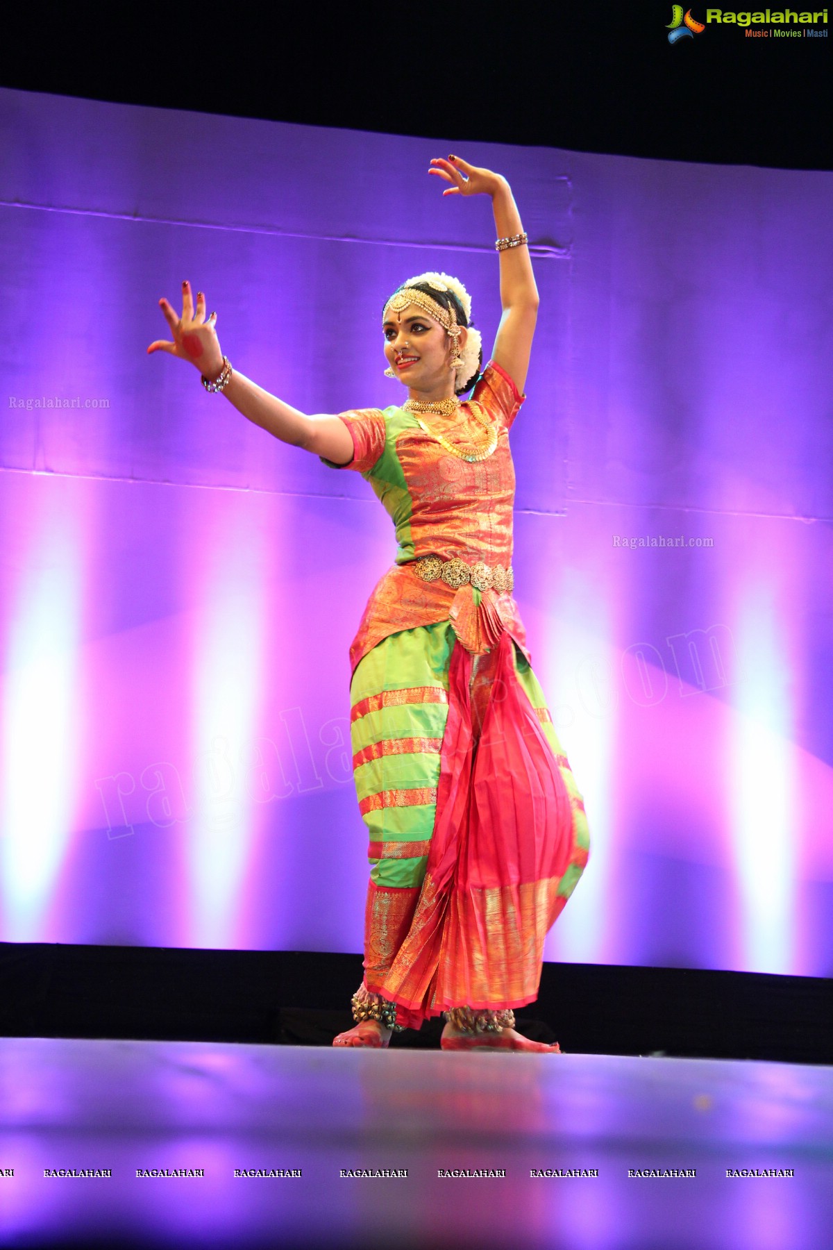 Kuchipudi Rangapravesam performance by Sahithi Reddy