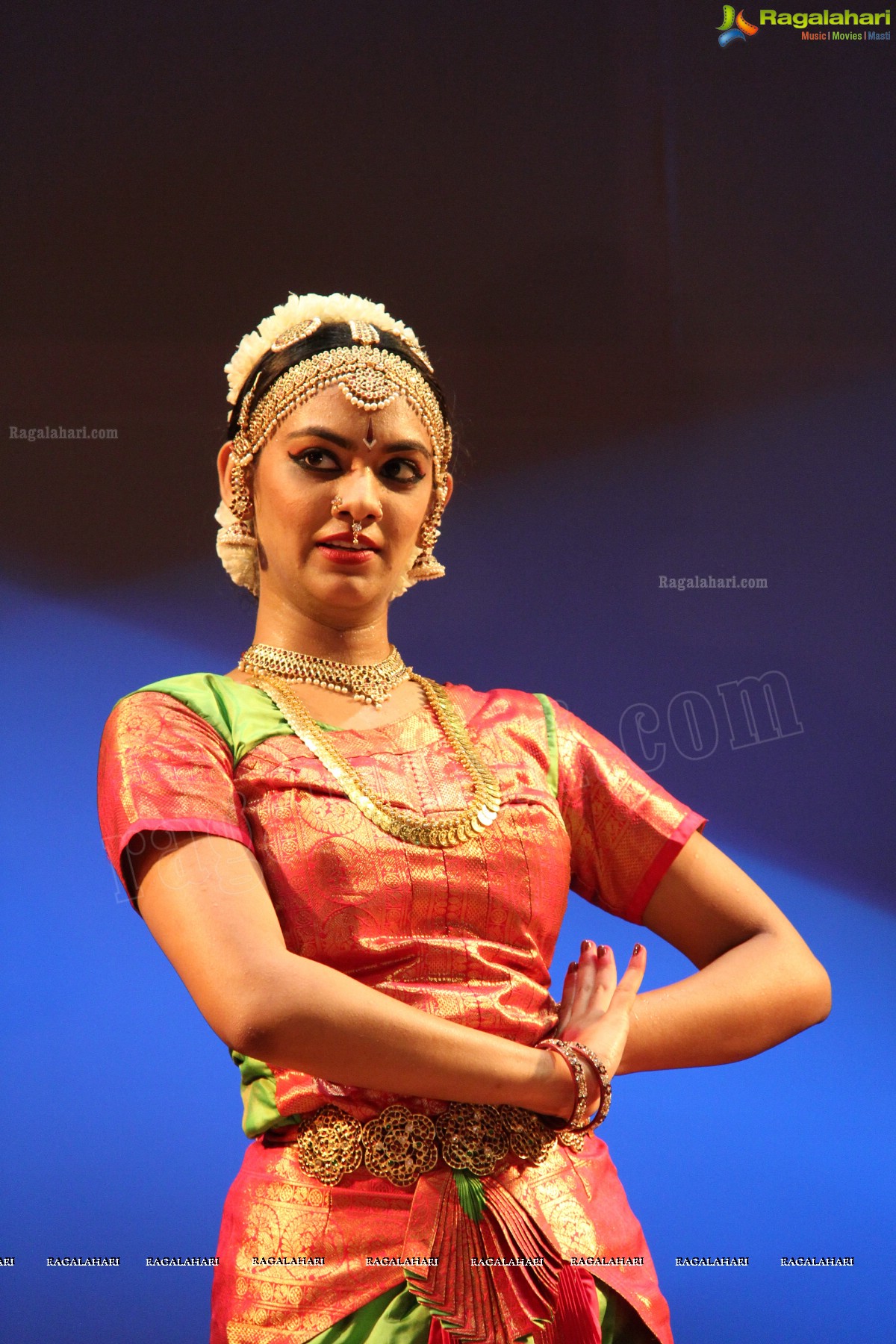 Kuchipudi Rangapravesam performance by Sahithi Reddy