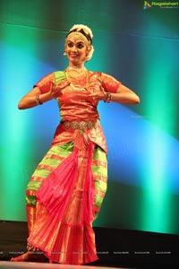 Kuchipudi Rangapravesam performance by Sahithi Reddy