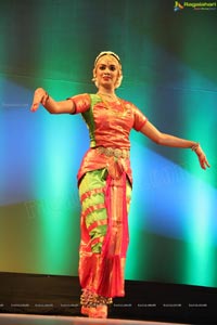 Kuchipudi Rangapravesam performance by Sahithi Reddy