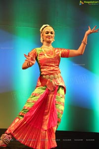 Kuchipudi Rangapravesam performance by Sahithi Reddy