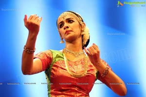 Kuchipudi Rangapravesam performance by Sahithi Reddy