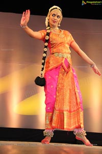 Kuchipudi Rangapravesam performance by Sahithi Reddy