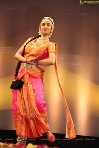 Kuchipudi Rangapravesam performance by Sahithi Reddy