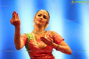 Kuchipudi Rangapravesam performance by Sahithi Reddy