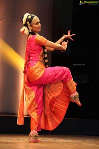 Kuchipudi Rangapravesam performance by Sahithi Reddy