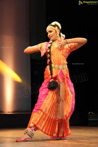 Kuchipudi Rangapravesam performance by Sahithi Reddy