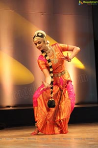 Kuchipudi Rangapravesam performance by Sahithi Reddy