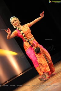 Kuchipudi Rangapravesam performance by Sahithi Reddy