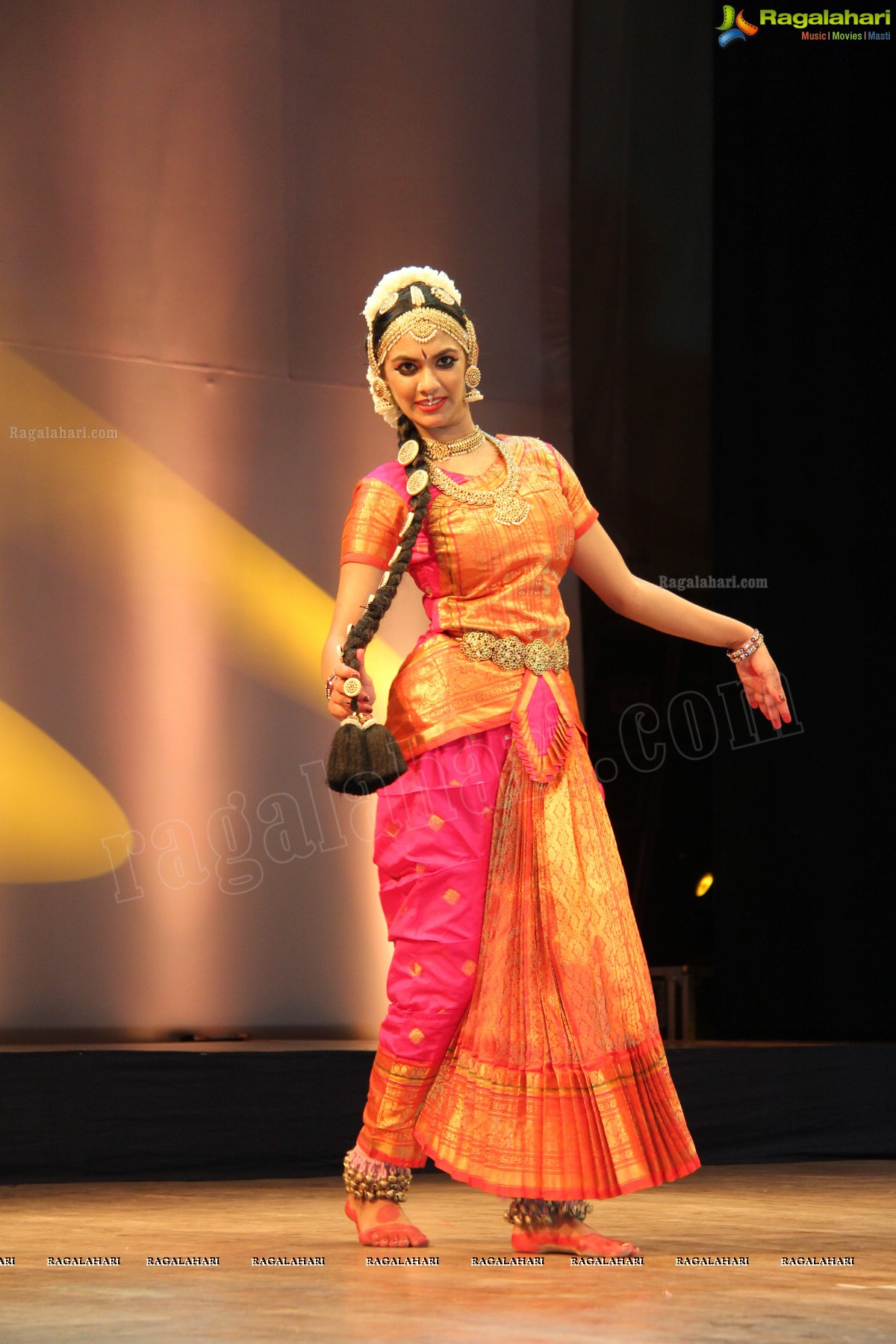 Kuchipudi Rangapravesam performance by Sahithi Reddy