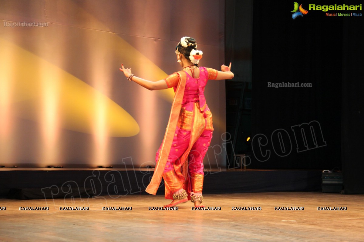 Kuchipudi Rangapravesam performance by Sahithi Reddy