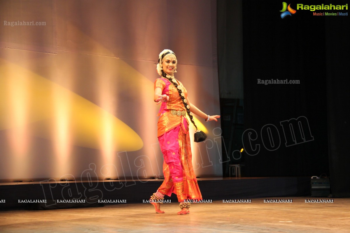 Kuchipudi Rangapravesam performance by Sahithi Reddy