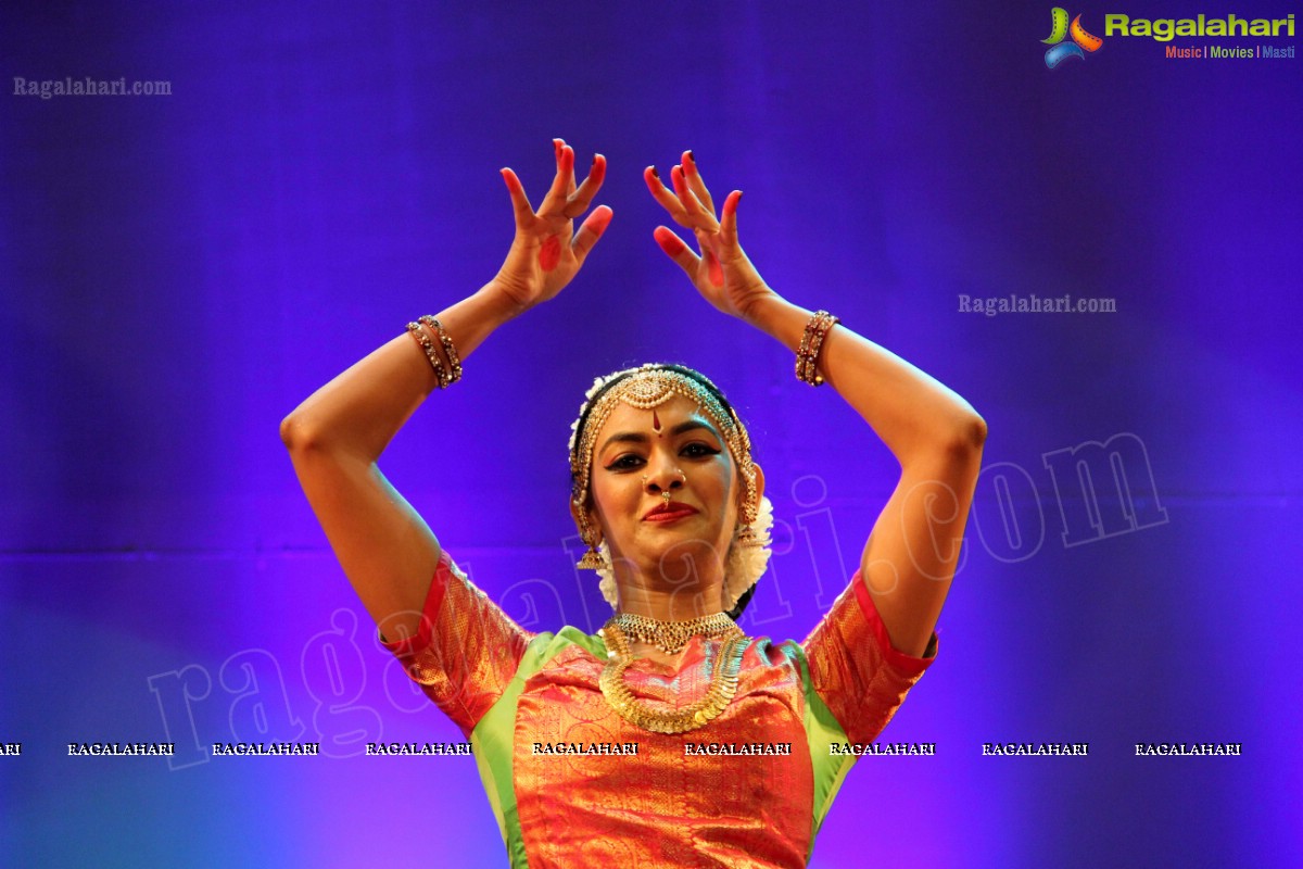 Kuchipudi Rangapravesam performance by Sahithi Reddy