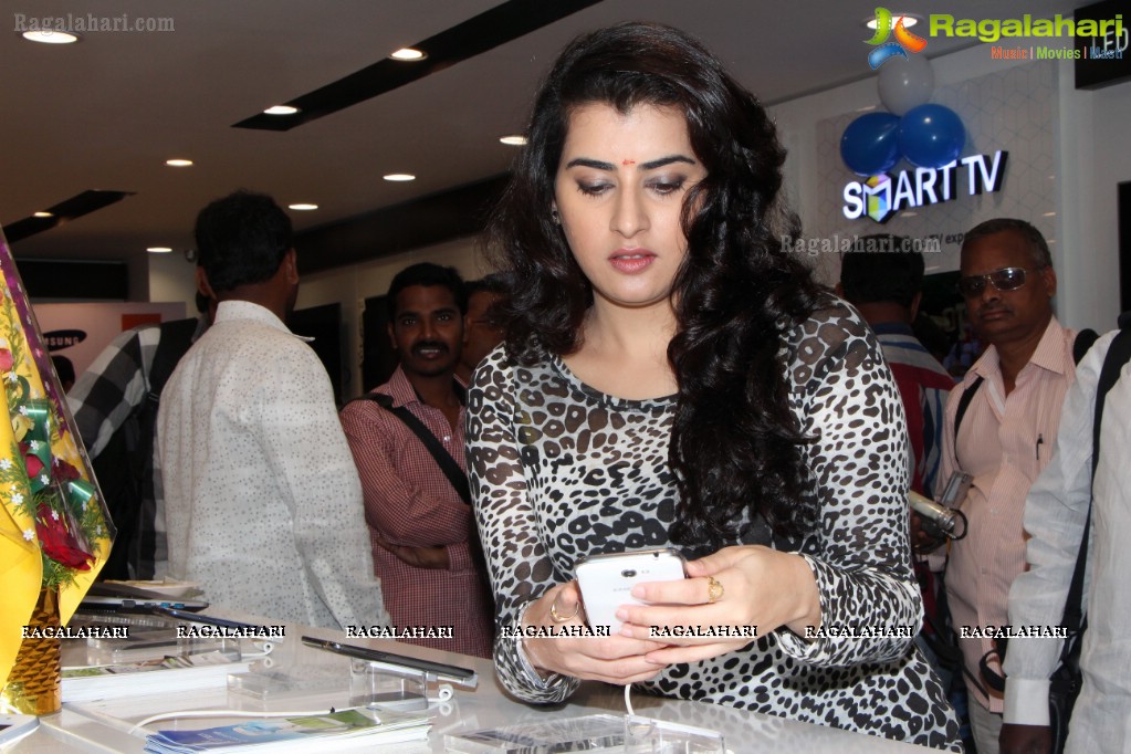 Archana launch Samsung Digital Plaza at Attapur