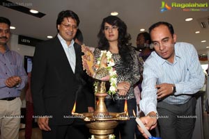 Archana launches Samsung Digital Plaza