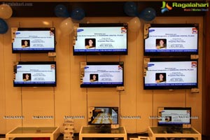 Priyanka Rao launches Samsung Digital Plaza