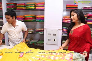 Shree Parinayaa Cloth Showroom Hyderabad