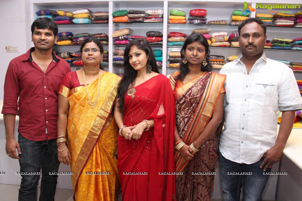 Madhavi Latha inaugurates Shree Parinayaa Exclusive Sarees and Suits Showroom