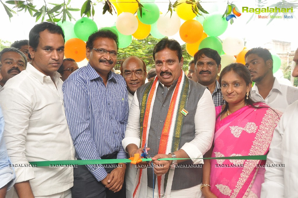 Danam Nagender inaugurates Sonovision in Hyderabad