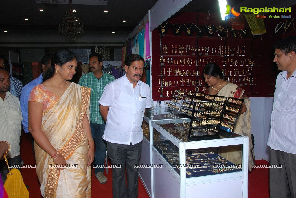 Styles and Weaves Exhibition at Hanumakonda