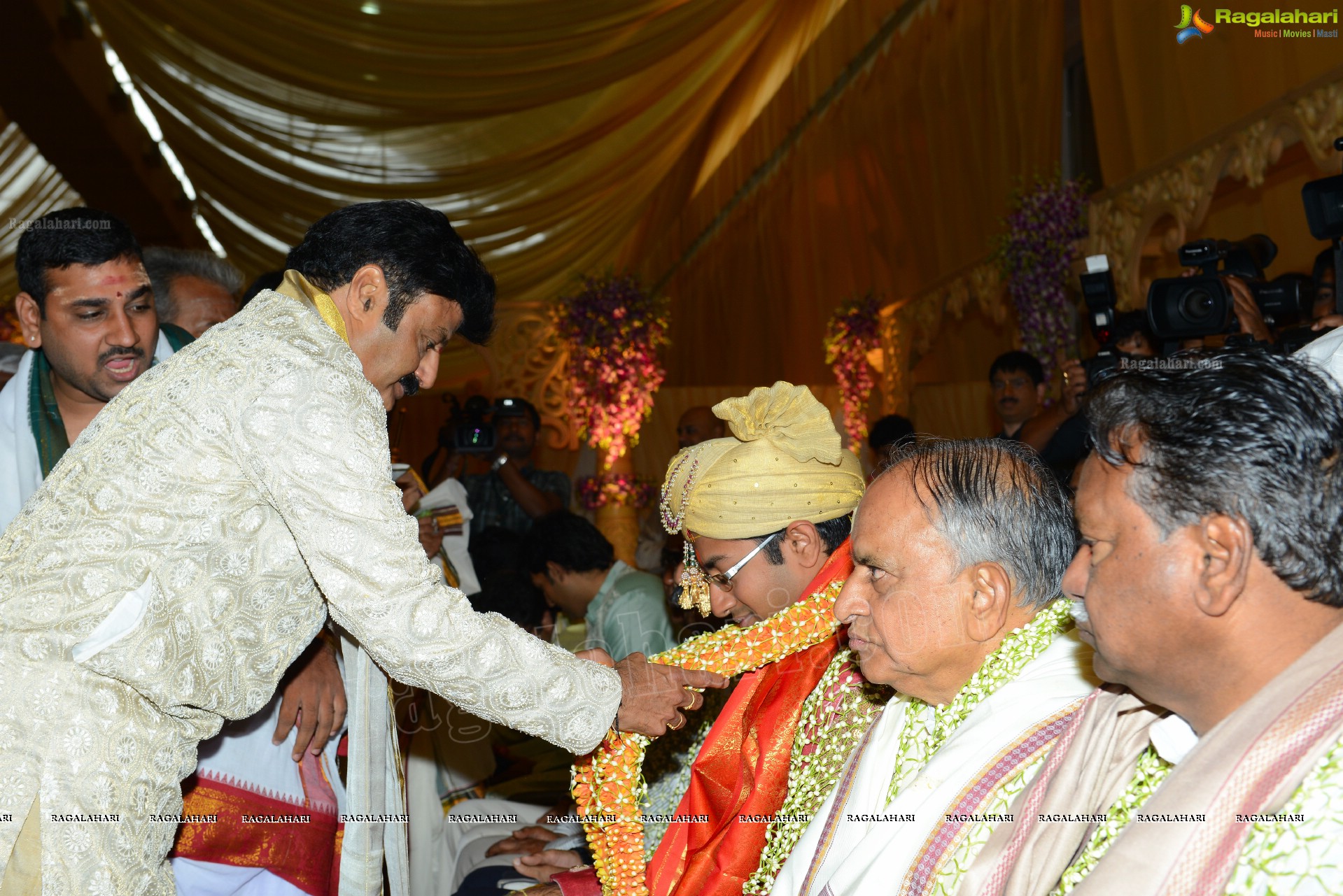 Nandamuri Tejaswini Weds Sri Bharath (High Definition Photos)