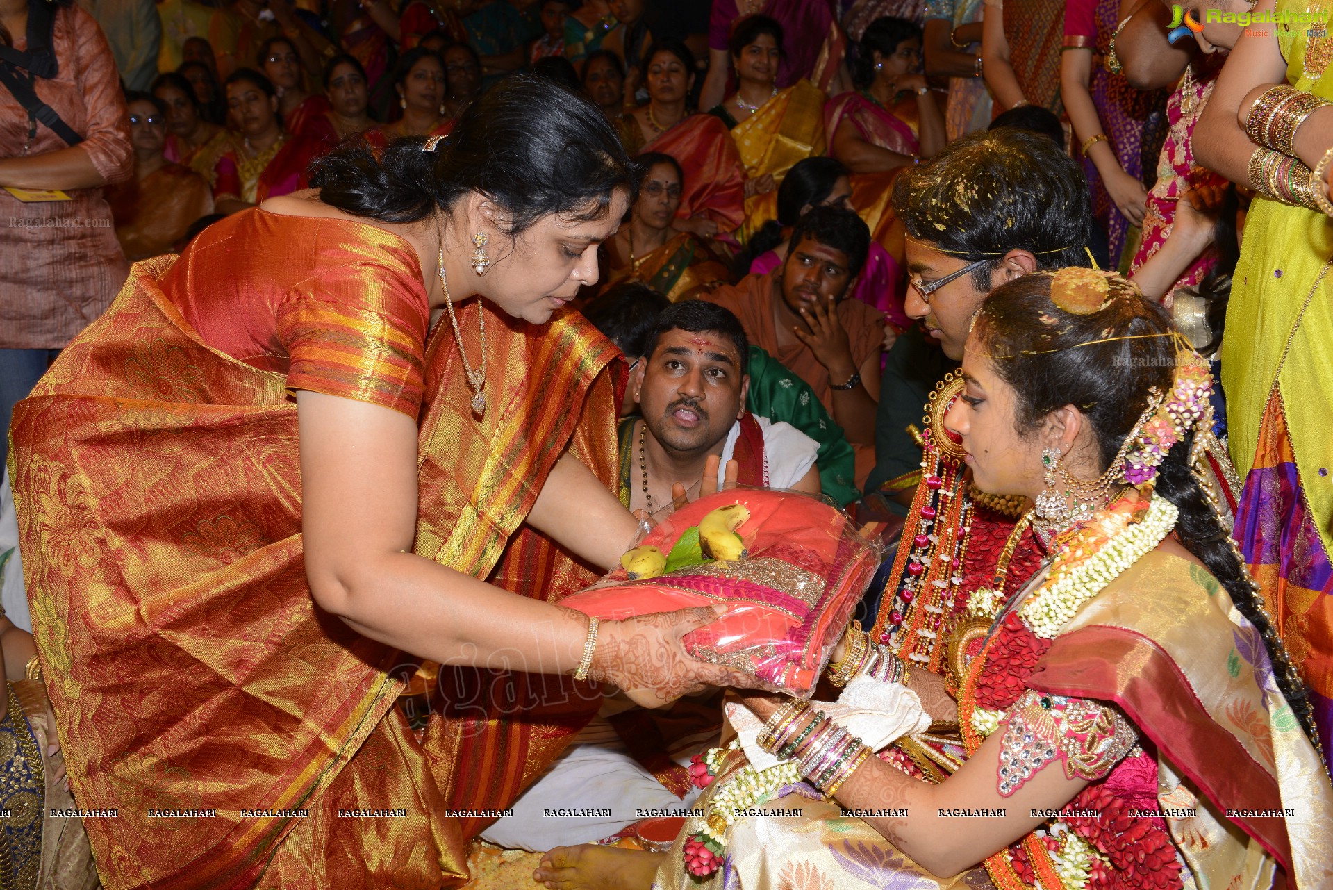 Nandamuri Tejaswini Weds Sri Bharath (High Definition Photos)