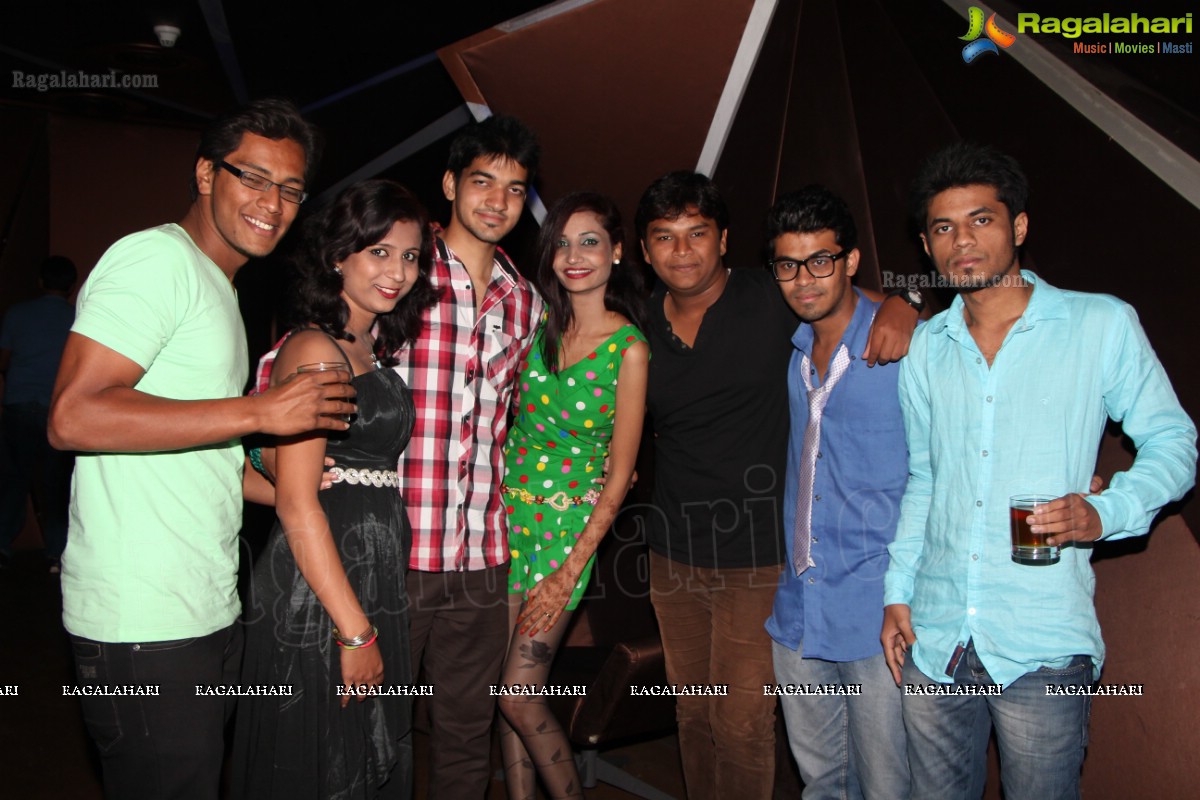 Vidya Birthday party @ Aqua