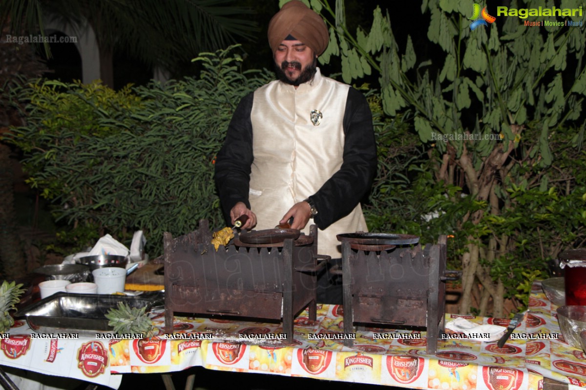 Ghazal-E-Shaam by Vinny n Raja Singh at Singh Farms, Hyderabad