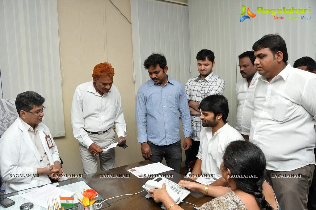 Sai Dharam Tej and Pawan Kalyan Fans Donated Stretchers To Gandhi Hospital