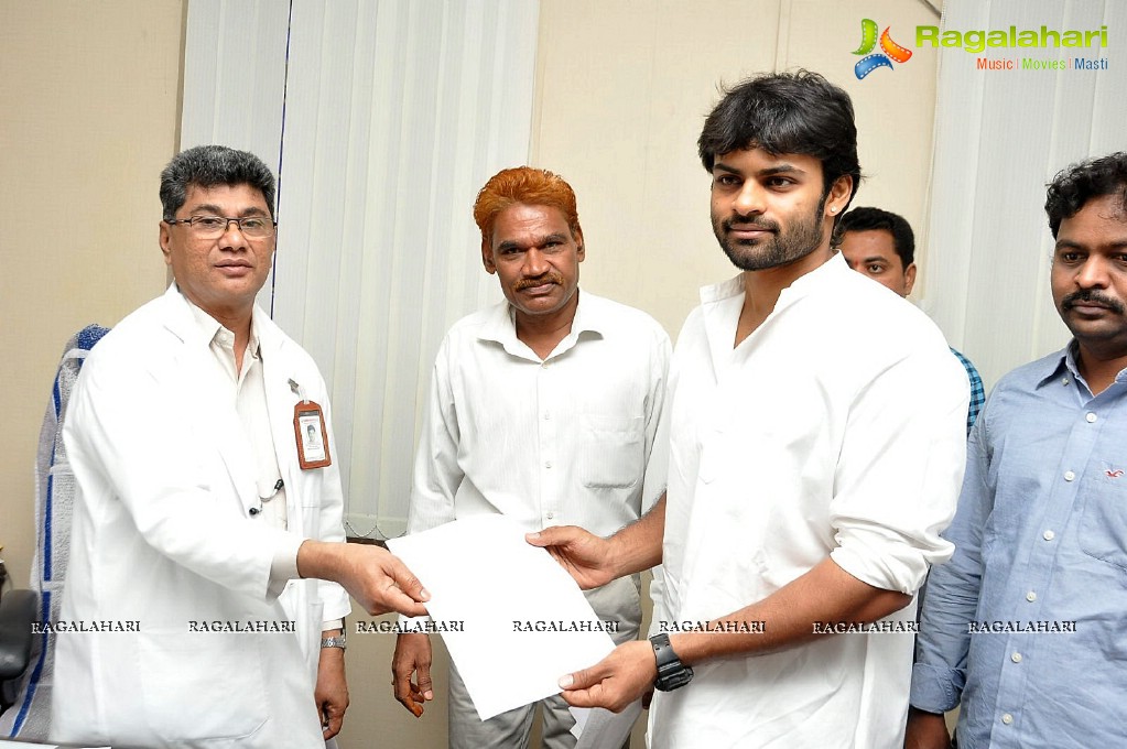 Sai Dharam Tej and Pawan Kalyan Fans Donated Stretchers To Gandhi Hospital