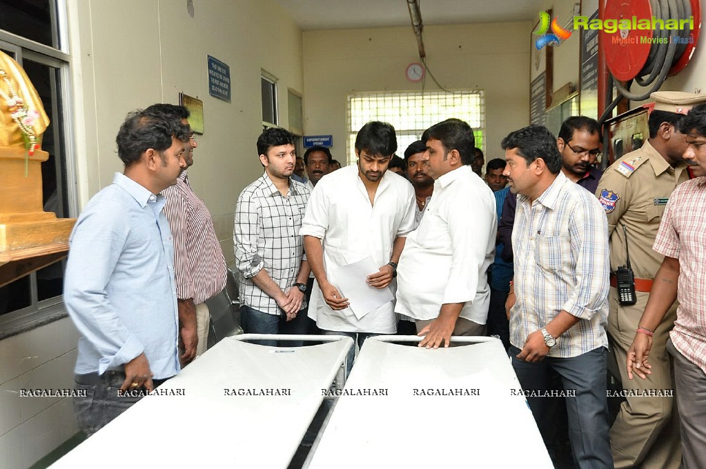 Sai Dharam Tej and Pawan Kalyan Fans Donated Stretchers To Gandhi Hospital