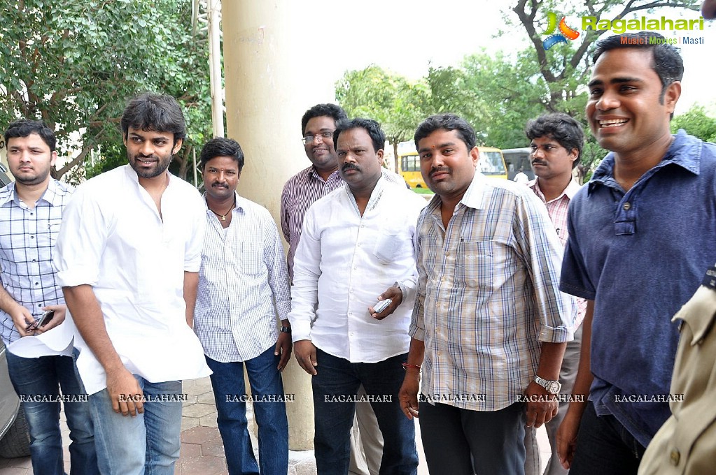 Sai Dharam Tej and Pawan Kalyan Fans Donated Stretchers To Gandhi Hospital