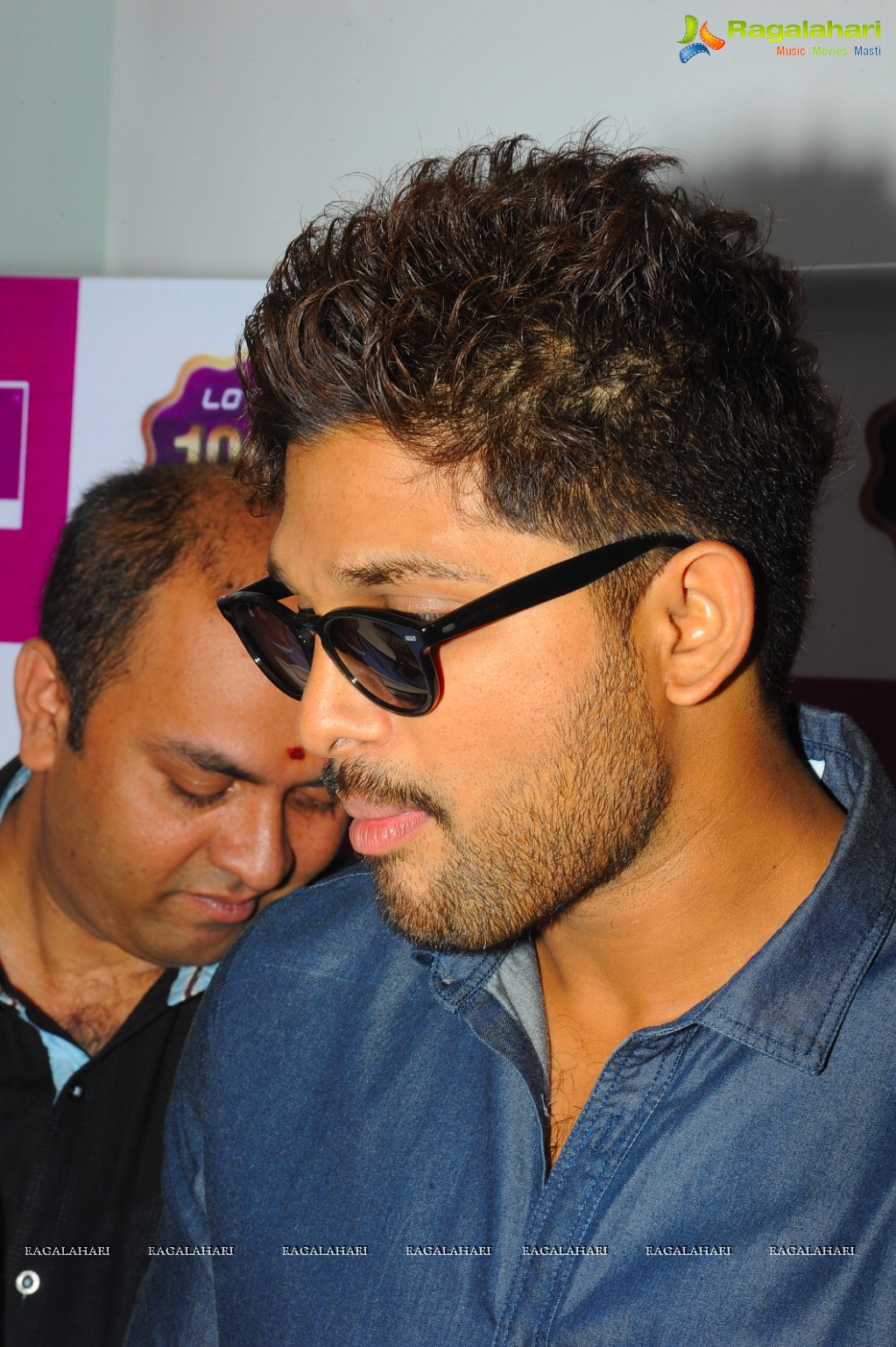 Allu Arjun launches Lot Mobiles 100th Store in Hyderabad